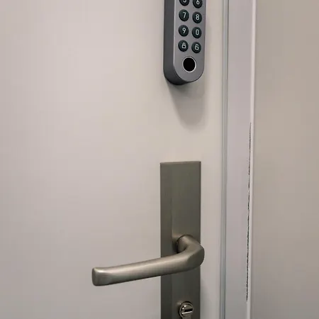 Caluna Near Center Apartment Bucharest