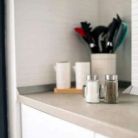 Caluna Near Center *